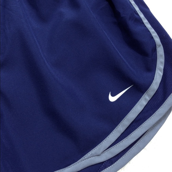 Nike DRI-FIT Shorts - Picture 3 of 9